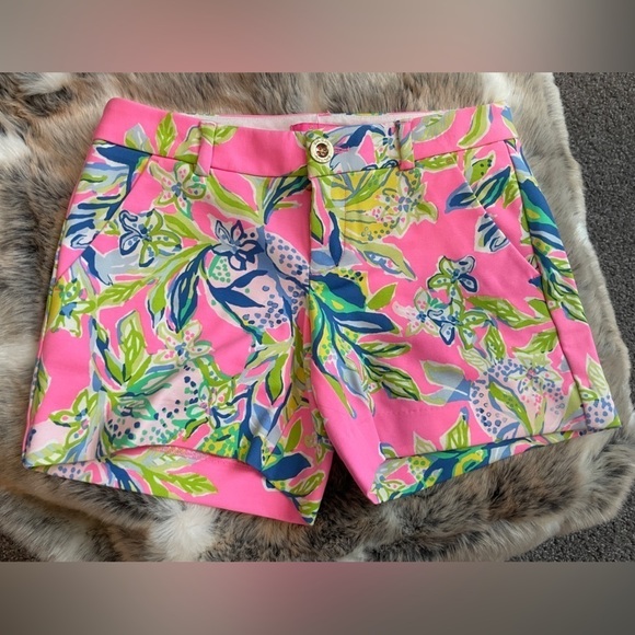 Lilly Pulitzer Pants - NWT Lilly Pulitzer. Size 00 Callahan Knit Short